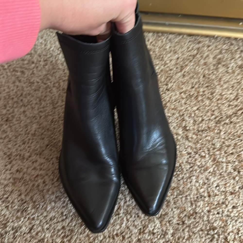 Dolce vita size 8 black boots